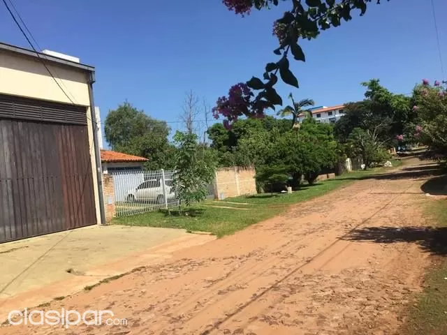 VENDO FABRICA O DEPOSITO, CON DEPARTAMENTO DE 2 AMBIENTES Y SALON EN PLANTA BAJA. — foto 3
