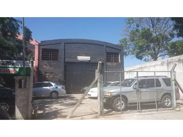 Zona Artigas, deposito de 400 m2 oferta! — foto 2