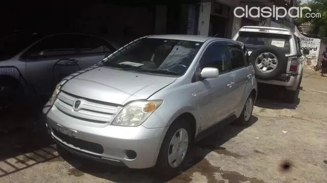 Toyota Ist 2003 - foto 2