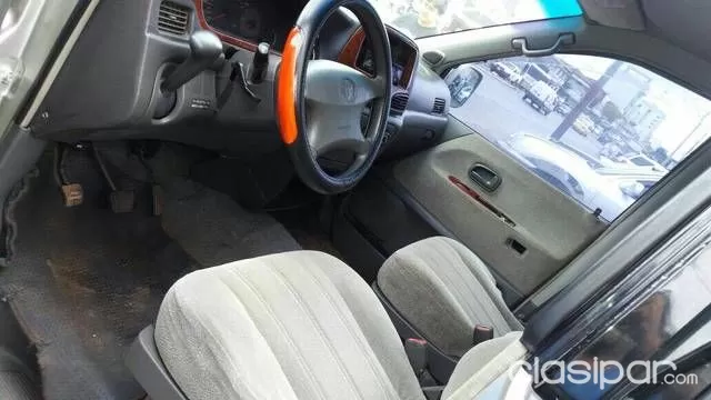 Toyota Noah 2001 — foto 6