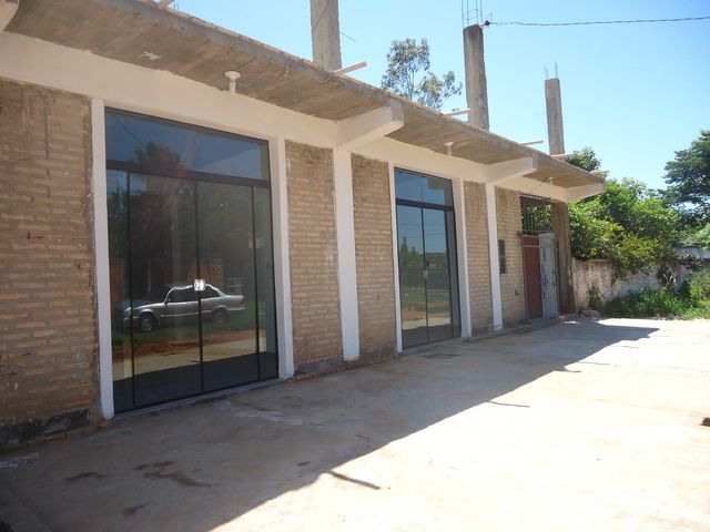 Dos Salones comerciales a extrenar en Ypan{e — foto 2