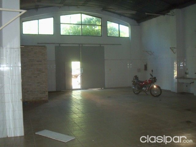 ALQUILO GRAN TINGLADO CON OFICINAS ZONA AVDA SANTÍSIMA TRINIDAD Y AVDA ITAPUA — foto 3