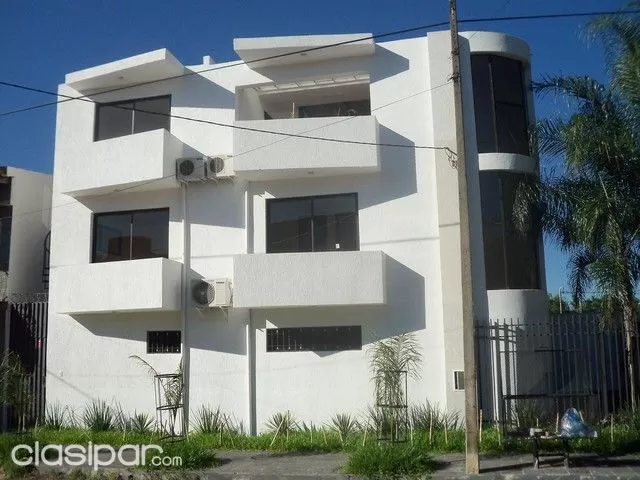 VENDO LUJOSO DUPLEX DE 3 PLANTAS CON 3 DORMITORIOS EN Bº MBURUCUYA — foto 2