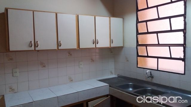 Alquiló cada para vivienda u oficina en microcentro de asuncion — foto 3