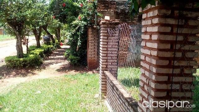 COQUETA CASA EN LUQUE ZONA PODER JUDICIAL — foto 2