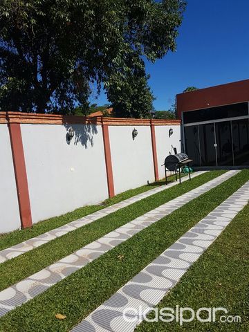 HERMOSA CASA EN LUQUE — foto 3