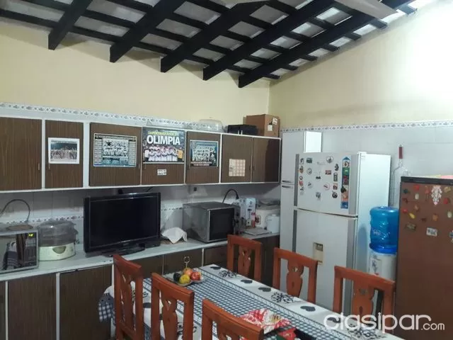 Vendo Casa en zona bien ubicada a 20mts de Mcal. Lopez..COD: CL 525 — foto 3