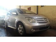Toyota Ist AÑo 2004 Color Plateado Full Rec Import