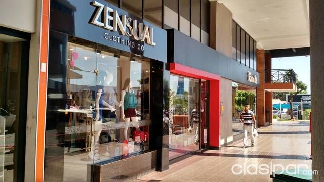 VENDO ATENCION INVERSIONISTAS UNICA OPORTUNIDAD POR MUDANZA AL EXTERIOR VENDO LOCAL en el SHOPPING MULTIPLAZA — foto 2