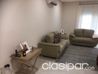 LUJOSO DEPARTAMENTO BARRIO MANORA, PLANTA BAJA — foto 2