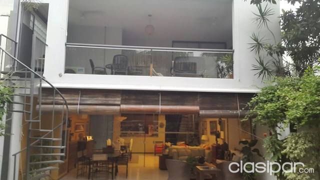 VENDO HERMOSA Y MODERNA CASA PAREADA ZONA MOLAS LOPEZ Y AVIADORES — foto 3