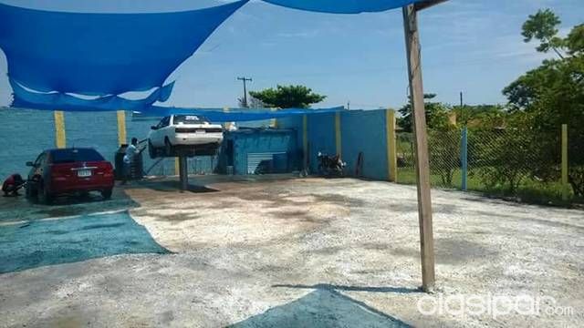 Terreno con negocio de lavadero de autos — foto 2
