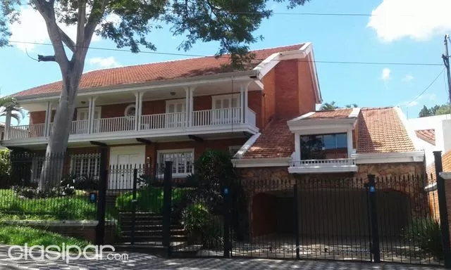 VENDO HERMOSA RESIDENCIA DE CALLE A CALLE — foto 3