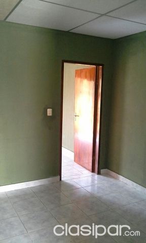 POR 850 MIL DEPARTAMENTO SEMI NUEVO EN CENTRO LAMBARE — foto 3