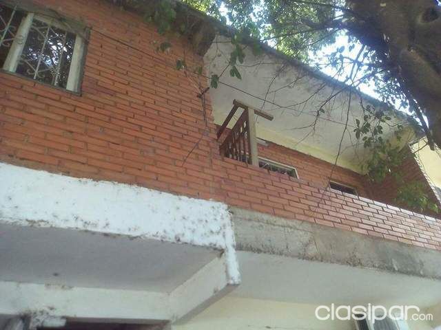 Vendo a pasos del Shoppingg Multiplaza una propiedad de 2 Pisos con Departamentos para Inversion — foto 3