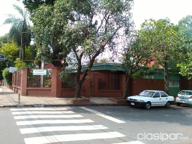 Atractiva esquina para habitación y o Comercio — foto 2