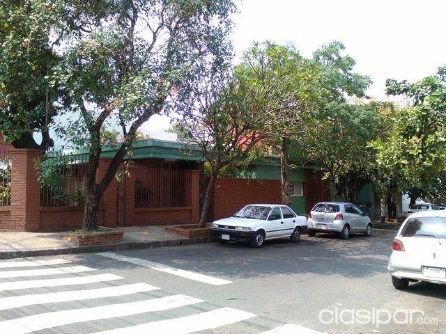 Atractiva esquina para habitación y o Comercio — foto 3