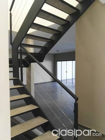 Venta! Residencia de Lujo. Zona: campus universidad católica, Perón. — foto 3