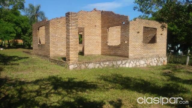 Terreno con casa casi terminada titulado 12 x 30 — foto 2