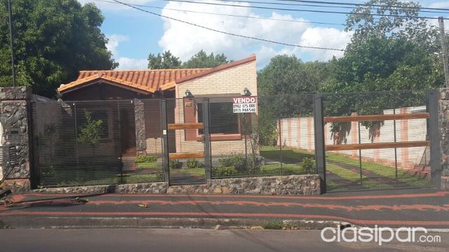 VENDO CASA BARRIO SANTA LUCIA - LAMBARE — foto 2