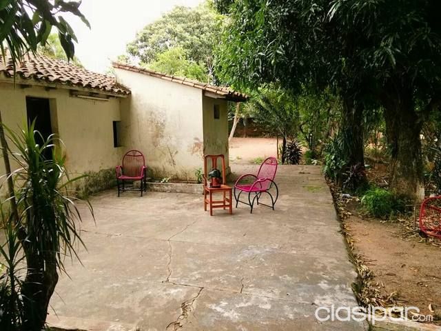 Venta en Lambaré a 150 metros de Cacique Lambaré zona unicentro casita a refaccionar o hechar — foto 2