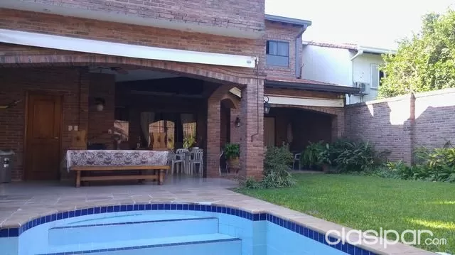 Hermosa y amplia casa a pasos del Shopping Mariscal Lopez — foto 3