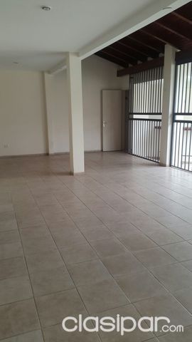 Casa Zona Hospital Bautista con Piscina — foto 2