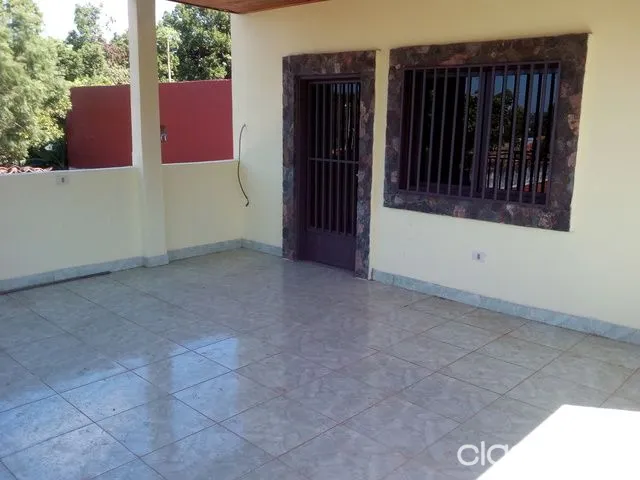 Casa en isla bogado luque zona del CIE — foto 2