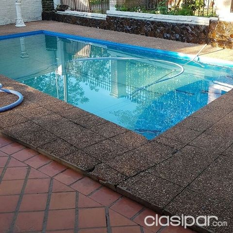 casa hermosa a metros del aeropuerto silvio pertirosi — foto 2