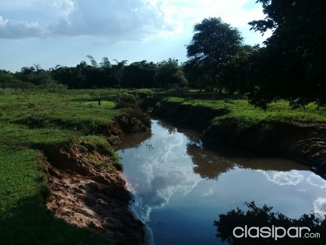 Vendo propiedad con cruce de arroyo en Capiatá ruta 2 km 21 Rojas Cañada — foto 2