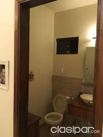 Vendo duplex tipo casa en Fernando de la Mora con piscina — foto 2