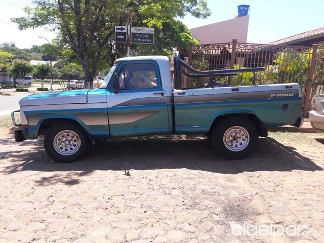 Ford f1000 modelo 88 color verde #159240  en Paraguay