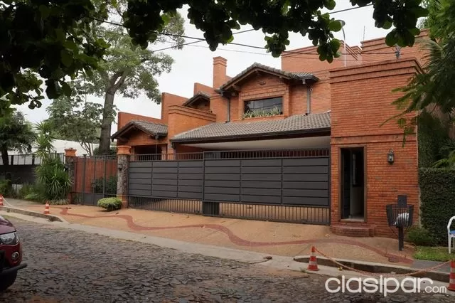 CAPITAL VENDE MANSIÓN EN BARRIO VILLA MORRA — foto 2