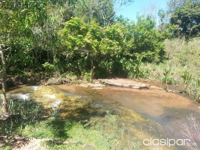 Vendo en Piribebuy hermosa propiedad con arroyo — foto 2