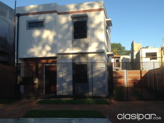 VENDO DUPLEX EN LAMBARÉ (ZONA SAN ISIDRO) — foto 3