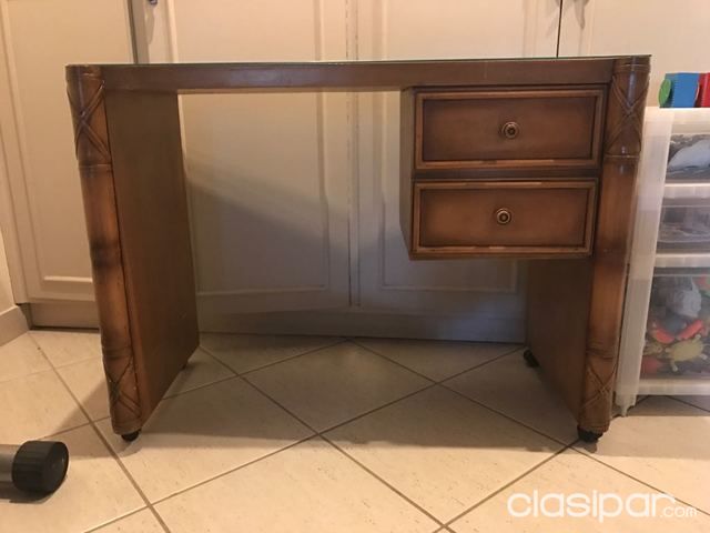 REMATO MUEBLES ARTESANALES DE PRIMER NIVEL LUSTRADOS Y TALLADOS — foto 2