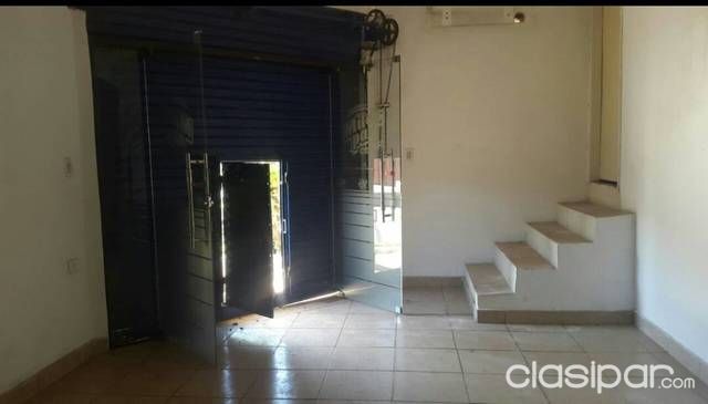 OFERTO CASA CON LOCALES COMERCIALES EN CENTRO LUQUE!!!?? — foto 2