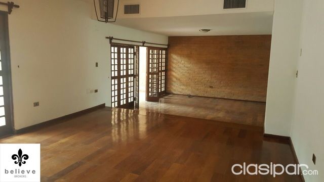 Alquilo fina residencia de tres pisos en Villa Morra. A 5 cuadras del Shopping Mcal. López. — foto 3