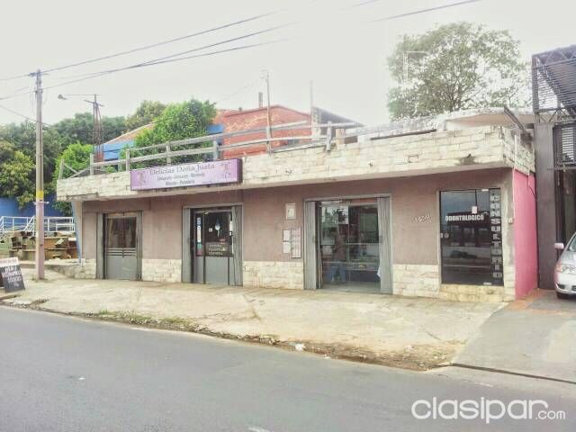 Gran salon en excelente ubicación — foto 2