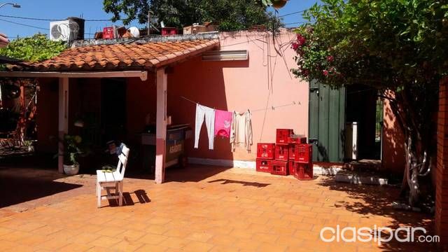 Casa inpecable esquinado a una cuadra del asfalto — foto 3