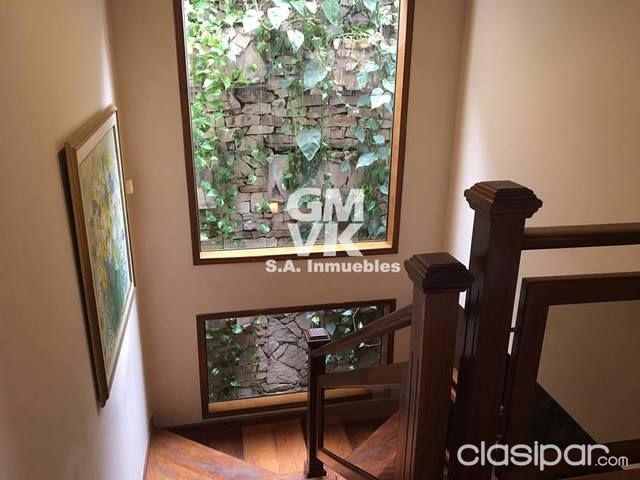 VENDO HERMOSA Y AMPLIA RESIDENCIA EN BARRIO MARISCAL ESTIGARRIBIA - A CUADRAS DE BOGGIANI — foto 2