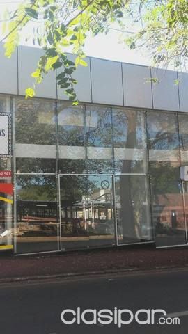 ALQUILO SALÓN COMERCIAL EN EL CENTRO DE CIUDAD DEL ESTE!! — foto 2