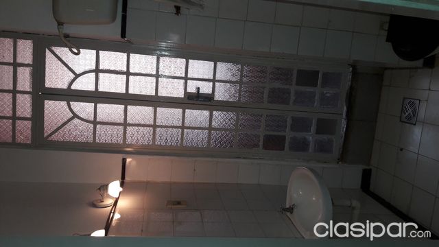 Salon de 6x6,50 mts. Para vivienda en 15 proyectadas nro 1175 entre Brasil y Rojas Silva — foto 3