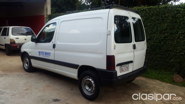 Cambio por terreno del mismo valor Peugeot Partner 2006 Diesel — foto 2