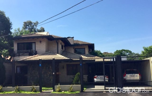 OFERTA IMPERDIBLE!! VENDO LUJOSA RESIDENCIA ZONA YACHT Y GOLF CLUB — foto 2