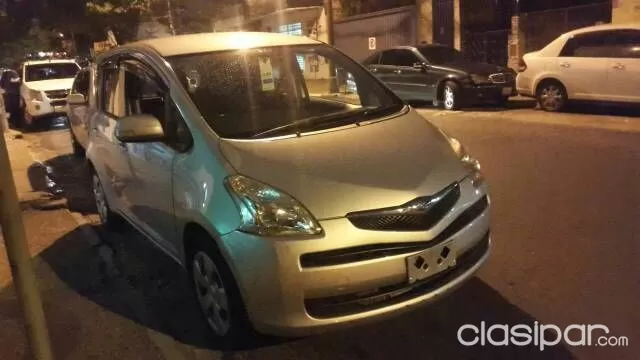 Toyota Ractis Año 2006 — foto 2