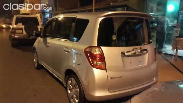 Toyota Ractis Año 2006 — foto 3