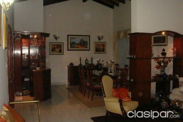 Oferto residencia sobre acceso sur — foto 2