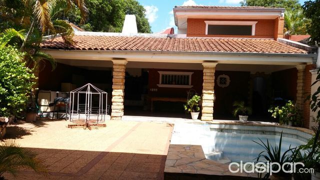 HERMOSA CASA CON PISCINA EN BARRIO HERRERA — foto 3