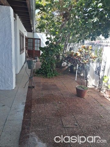 Vendo casa a 50 mts del Multiplaza — foto 2